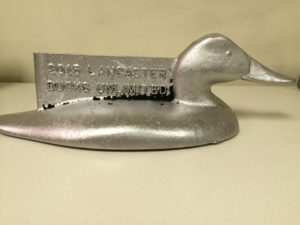 vibratory finishing duck